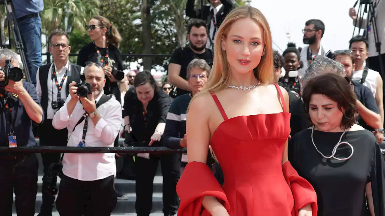 Jennifer Lawrence acude al Festival de Cannes en chanclas