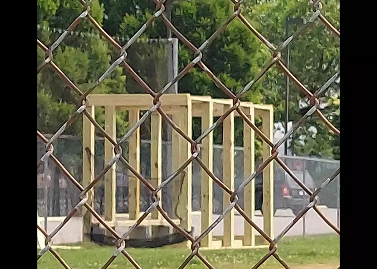 Makeshift dugout collapses on teen at Harrisburg park