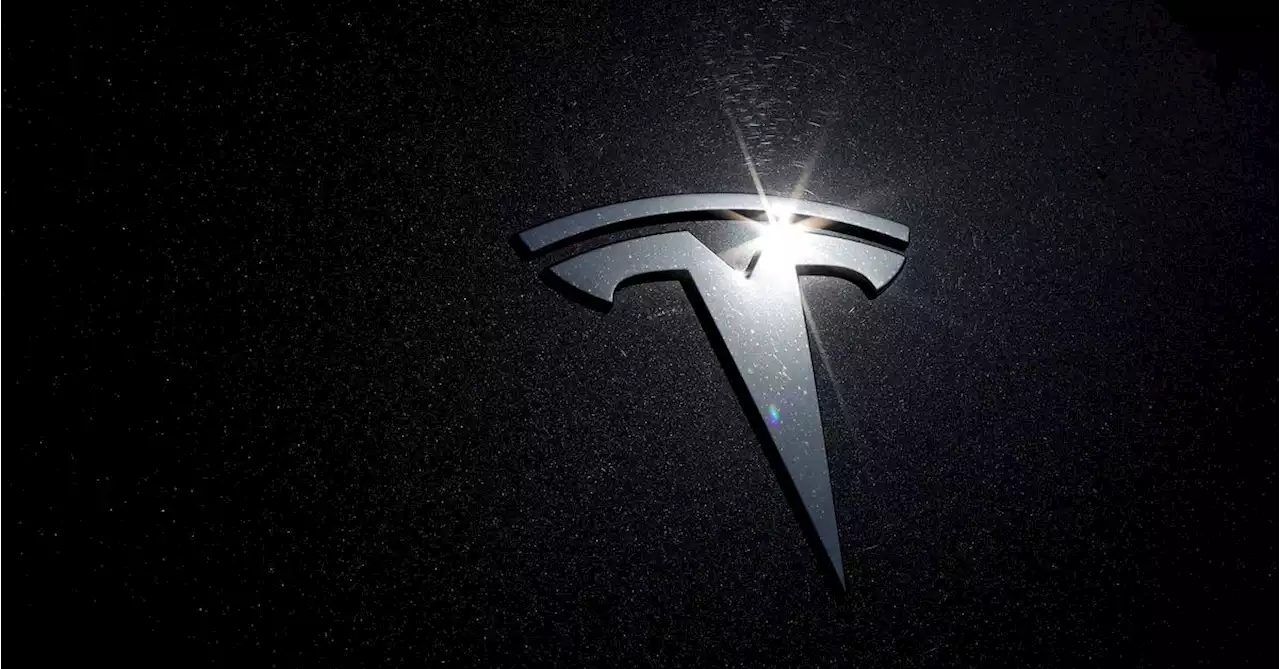 U.S. has 'real concern' about Tesla Autopilot driver interaction