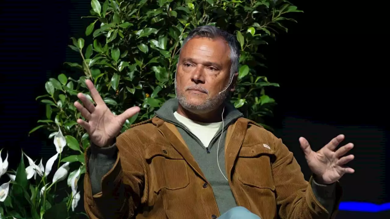 Stan Grant challenges media to do better, steps down from Q+A after racist abuse