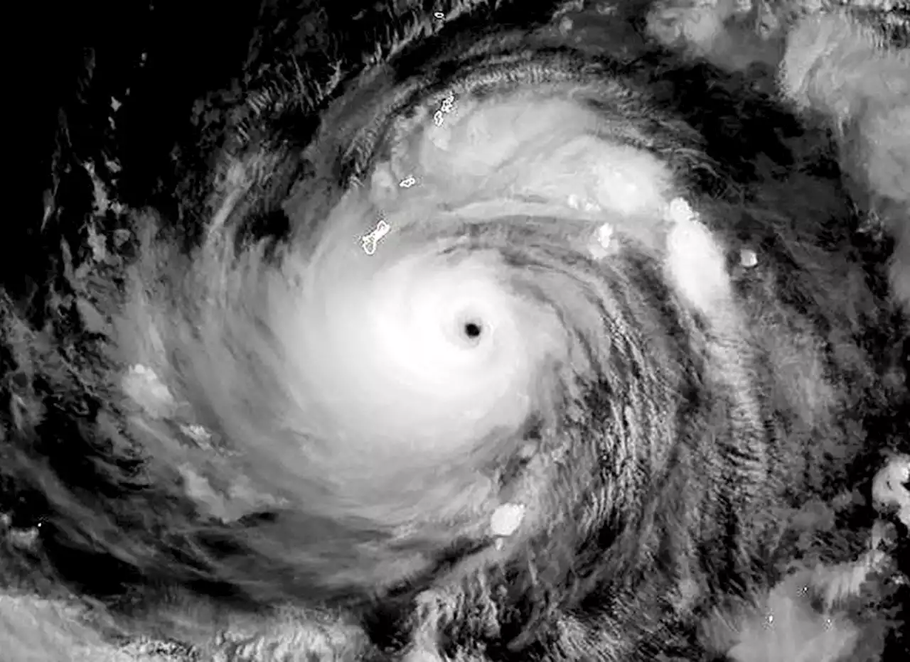 Supertyphon Mawar : les États-Unis évacuent la population côtière de Guam, des rafales de plus de 300 km/h