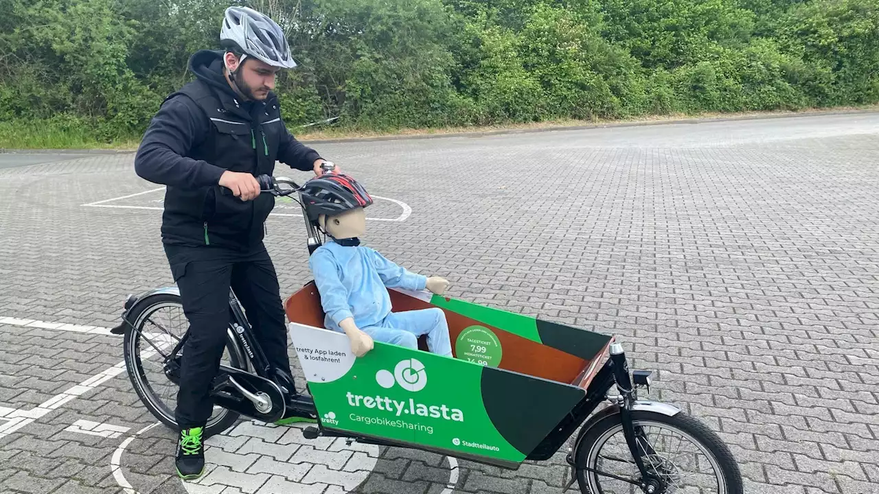 Crashtest in Münster prüft Sicherheit von Kindern in Lastenrädern