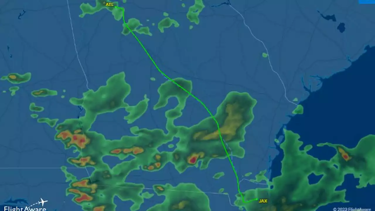 Plane struck by lightning on Atlanta to Jacksonville flight, lands safely at JAX airport