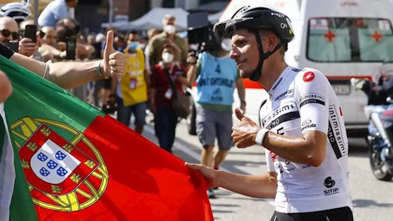 João Almeida escapou a banho de água quente (Ciclismo)