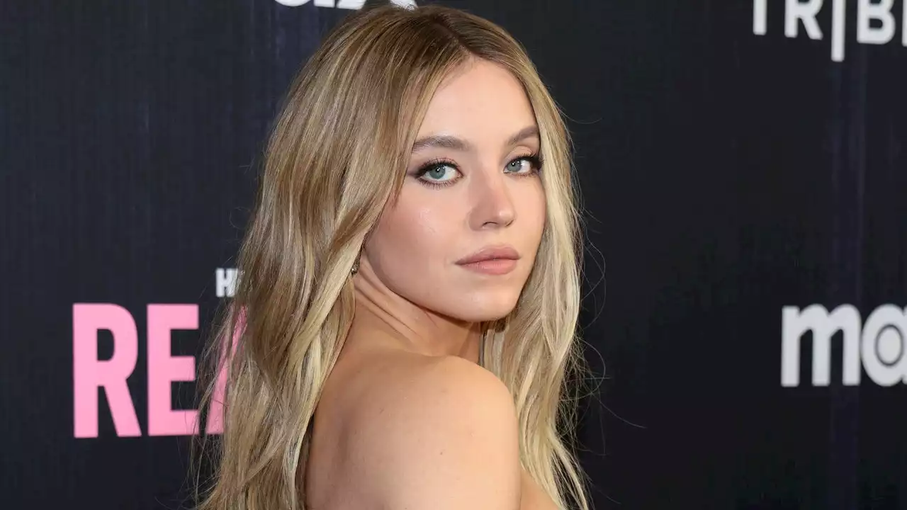 Sydney Sweeney Makes the Case for Matching Your Eye Shadow to Your Dress