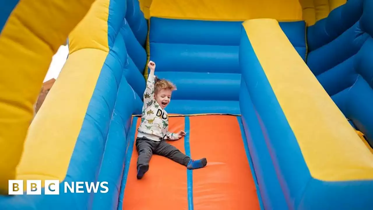 Council U-turns on bouncy castle health and safety ban