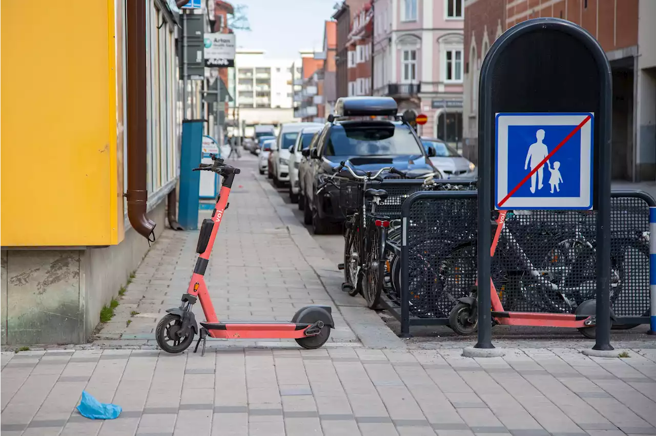 Felparkerande elsparkcyklar – trots företagets åtgärder