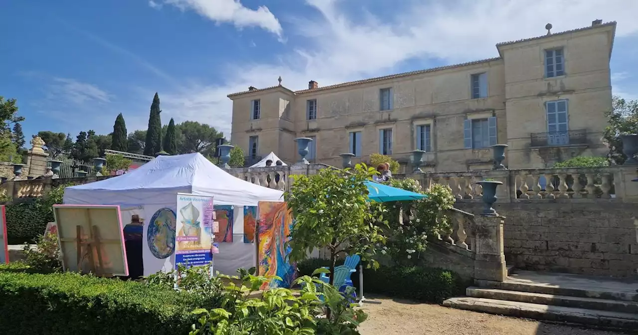 Médecines douces, extrême droite et astrologie… Bienvenue à 'l’université d’été' de la complosphère