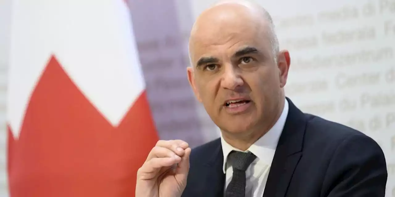 Alain Berset stellt neues Tabakwerbeverbot vor