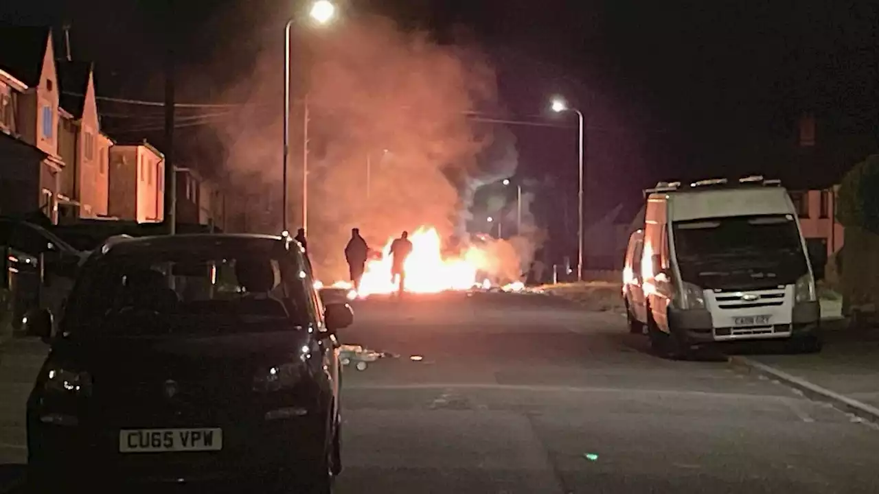 Tödlicher Unfall von Teenagern löst Unruhen in Wales aus