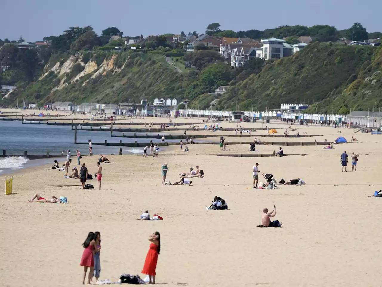 Hottest temperatures of year expected over Bank Holiday weekend