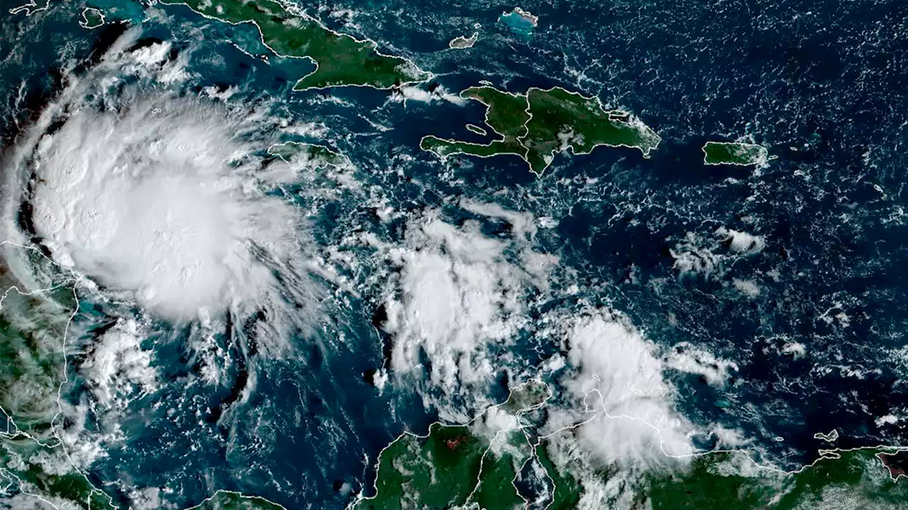 NOAA predicts 'near normal' 2023 Atlantic hurricane season outlook