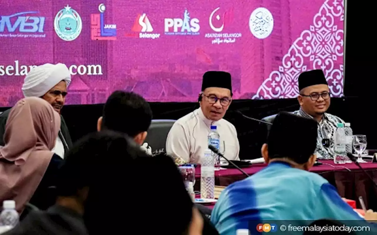 Ulama harus berani tegur kerajaan, kata Anwar