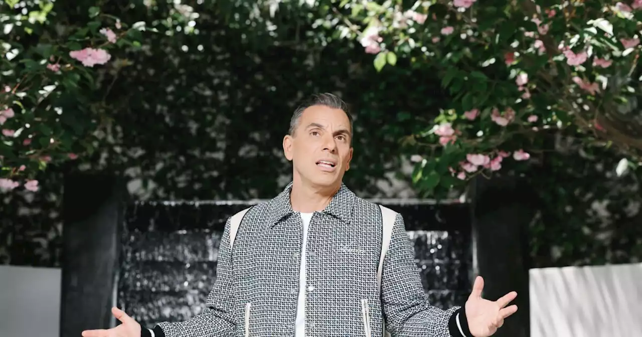 Comedian Sebastian Maniscalco got a masterclass in acting from Robert De Niro in 'About My Father'