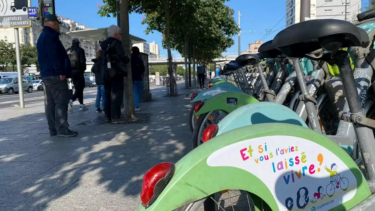 « Et si vous l’aviez laissé vivre ? » : des messages anti-avortement placardés sur les Vélib’ de Paris