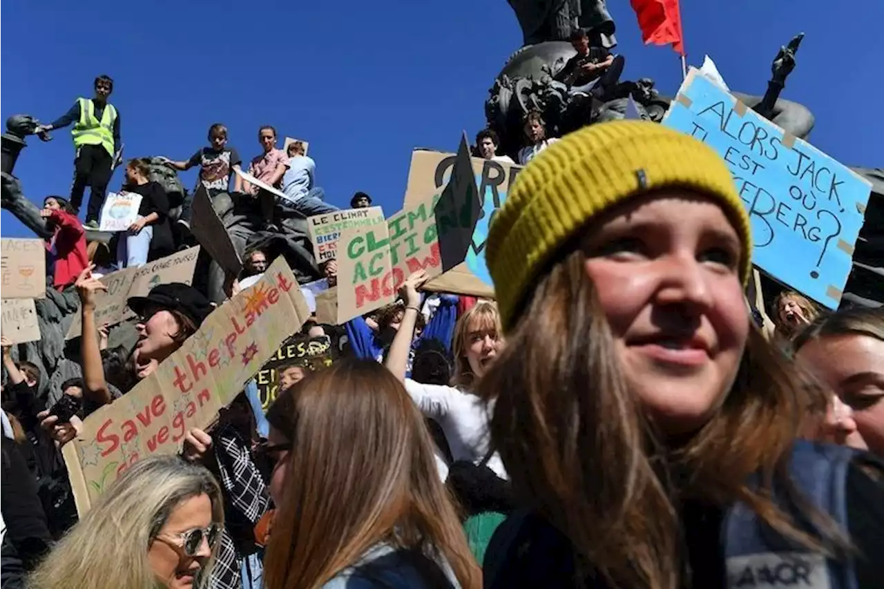 Camille Étienne, Greta Thunberg, Madhvi Chittoor… La jeune sauveuse au secours de la planète, un mythe post-68 ?