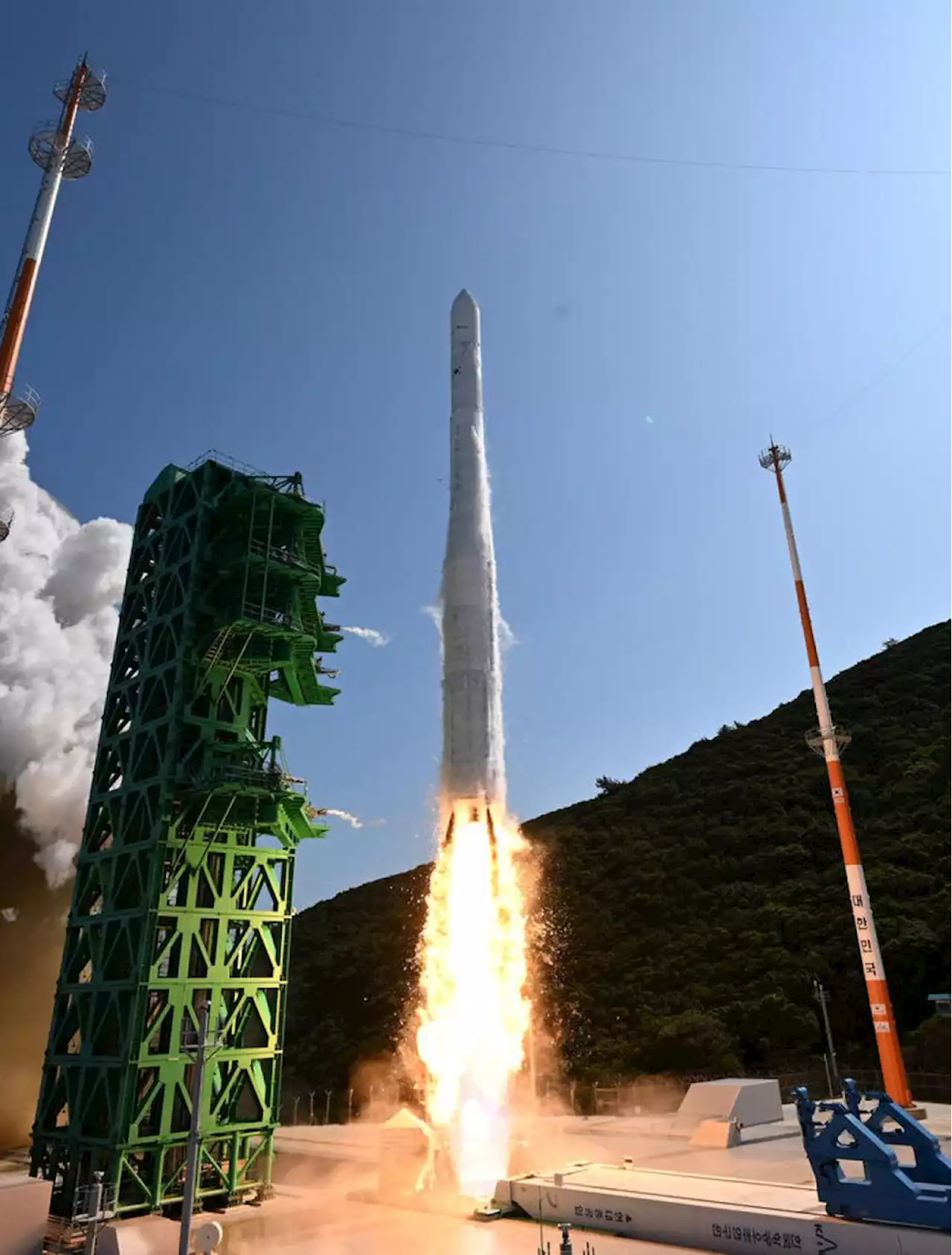 South Korea launches homegrown rocket after delay | The Malaysian Insight