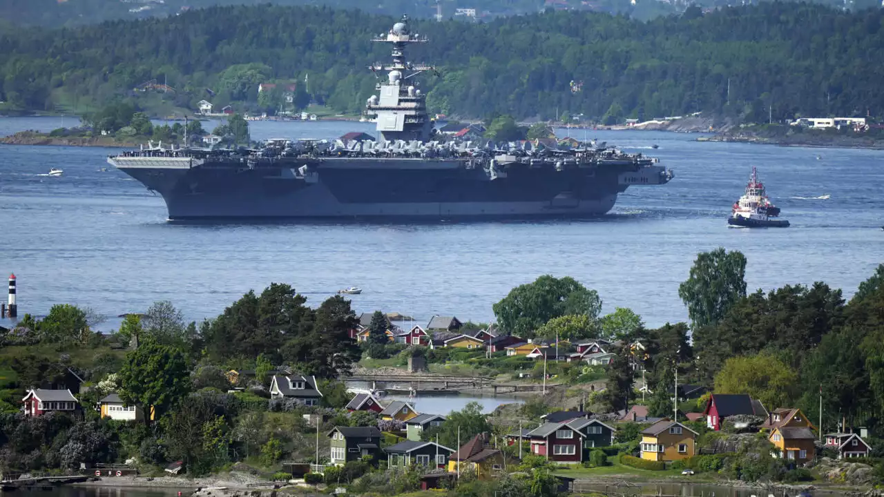 Le porte-avions américain USS Ford en escale à Oslo sur fond de tensions dans l'Arctique avec Moscou