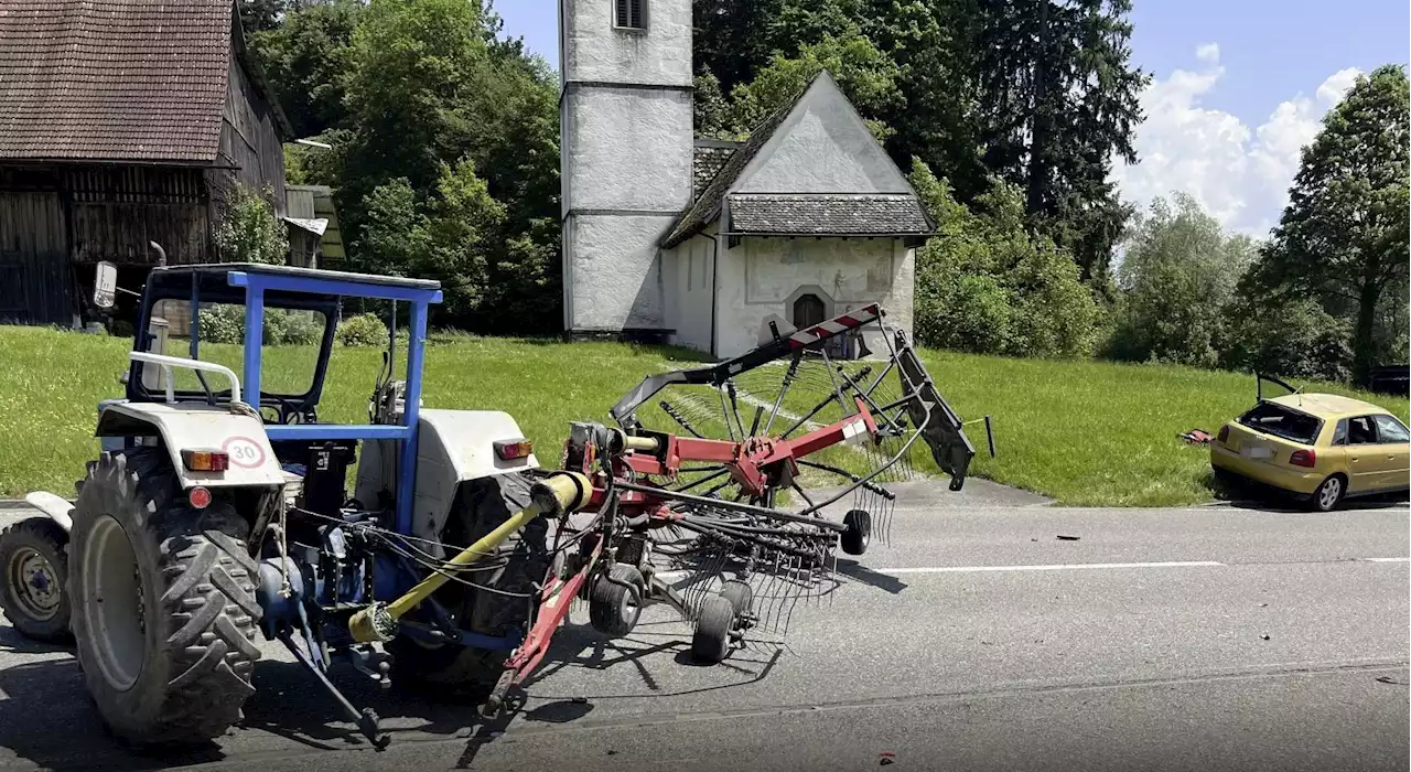 Auto kracht in Kreiselschwader - Schweizer Bauer