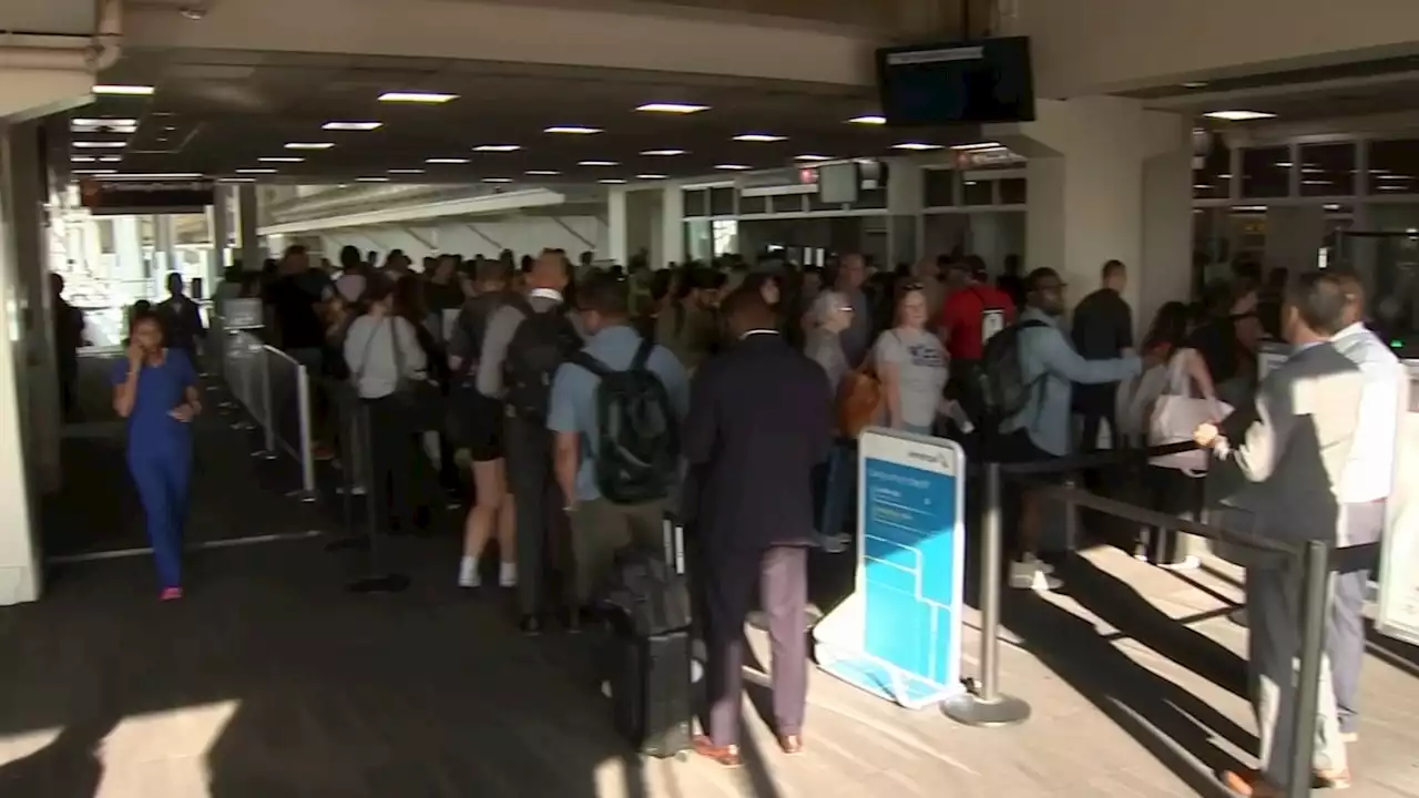 Travelers swarm Philadelphia airport, roadways ahead of Memorial Day weekend