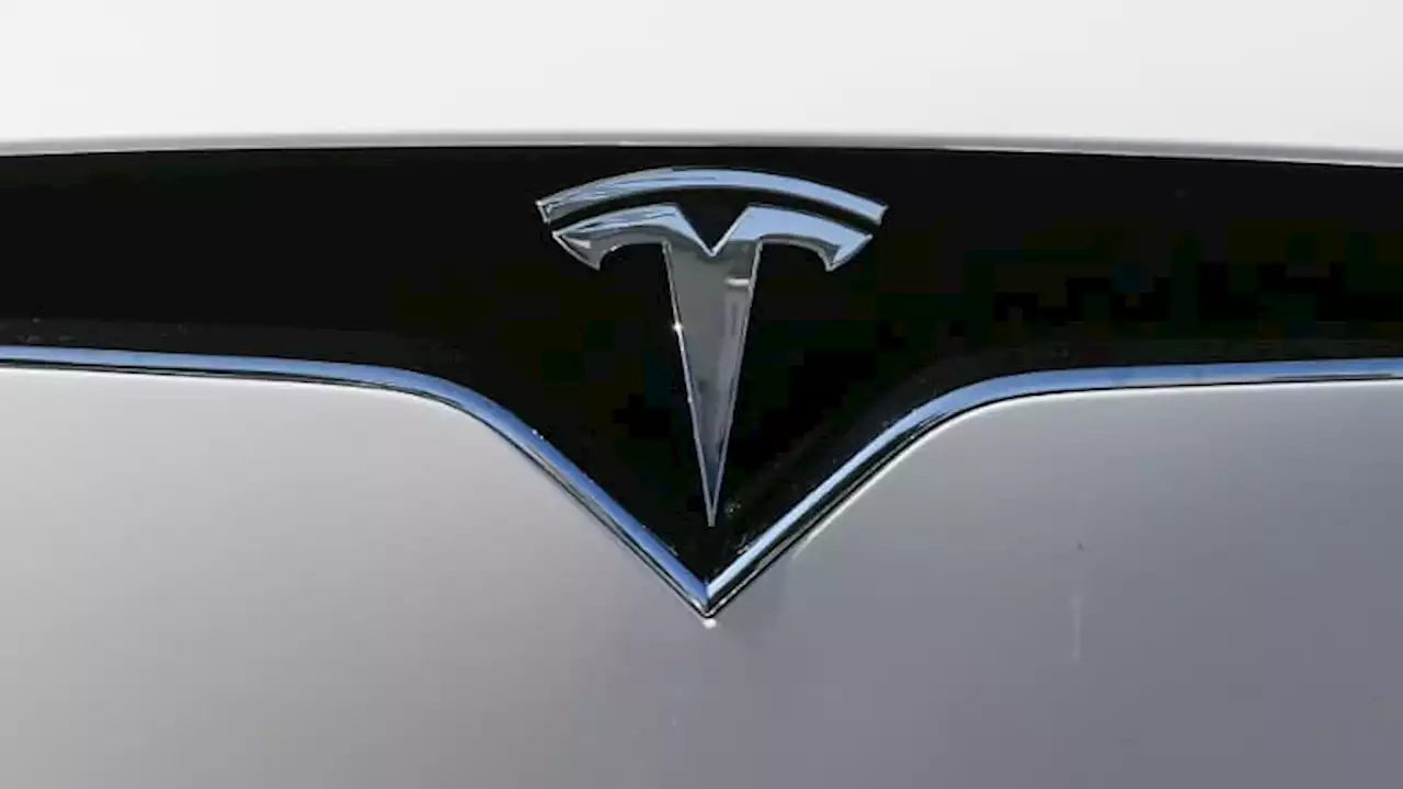 Tesla ouvrira début 2024 son réseau de super-chargeurs aux véhicules de Ford