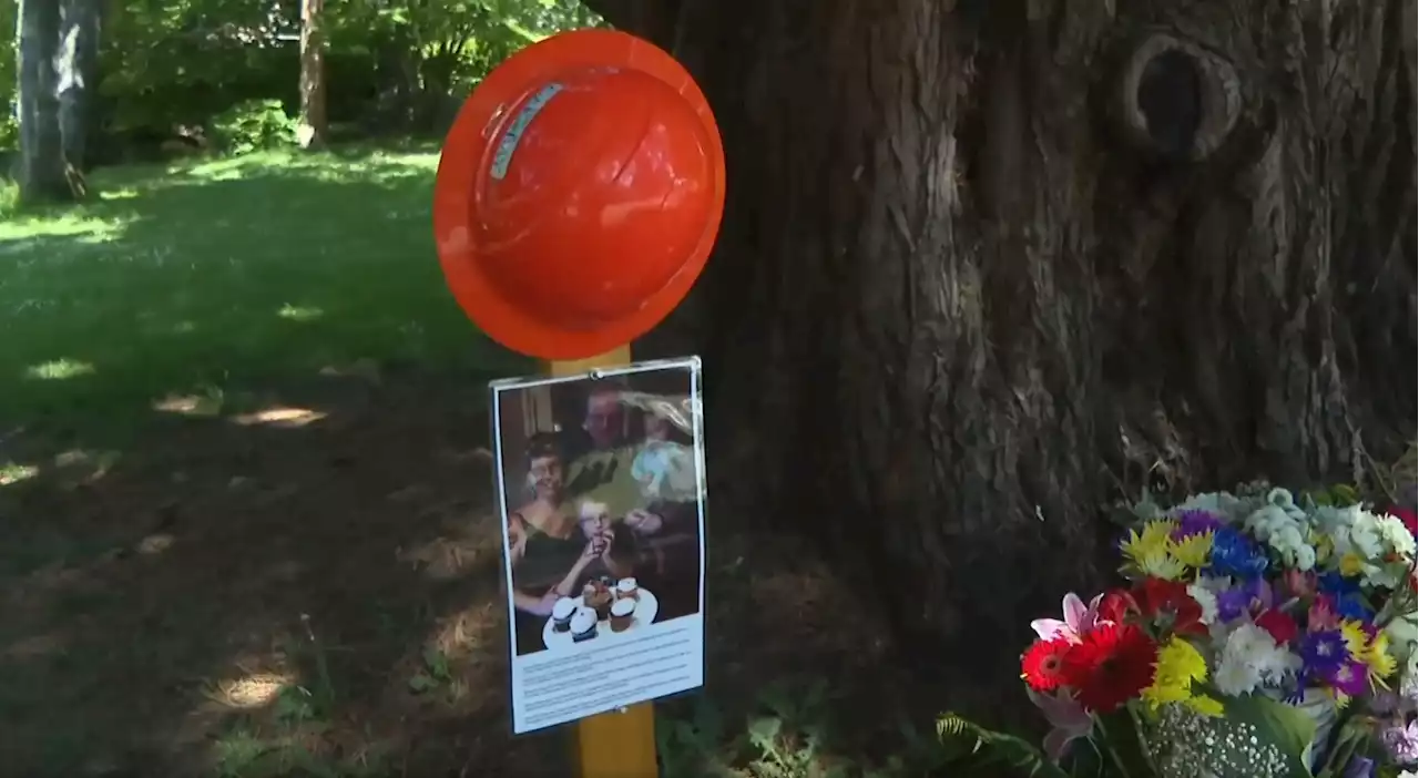 Memorial service honors Oak Bay worker who was killed on the job