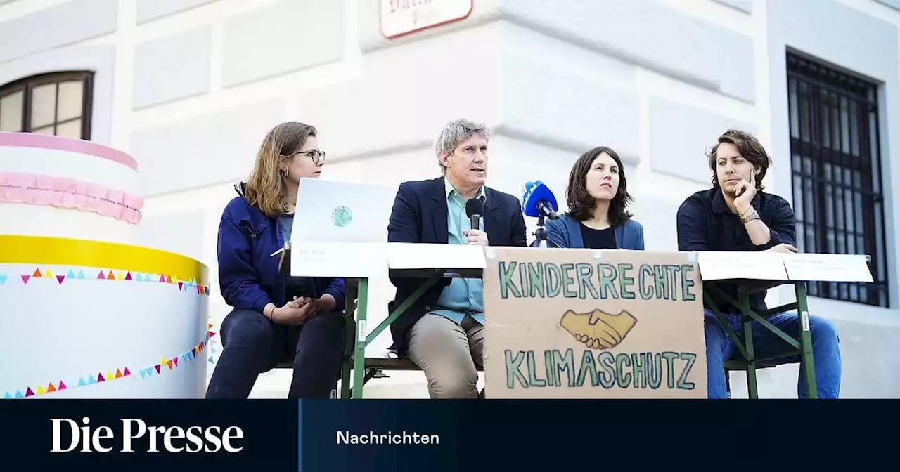 Fridays For Future fordern Klimaschutz als Kinderrecht