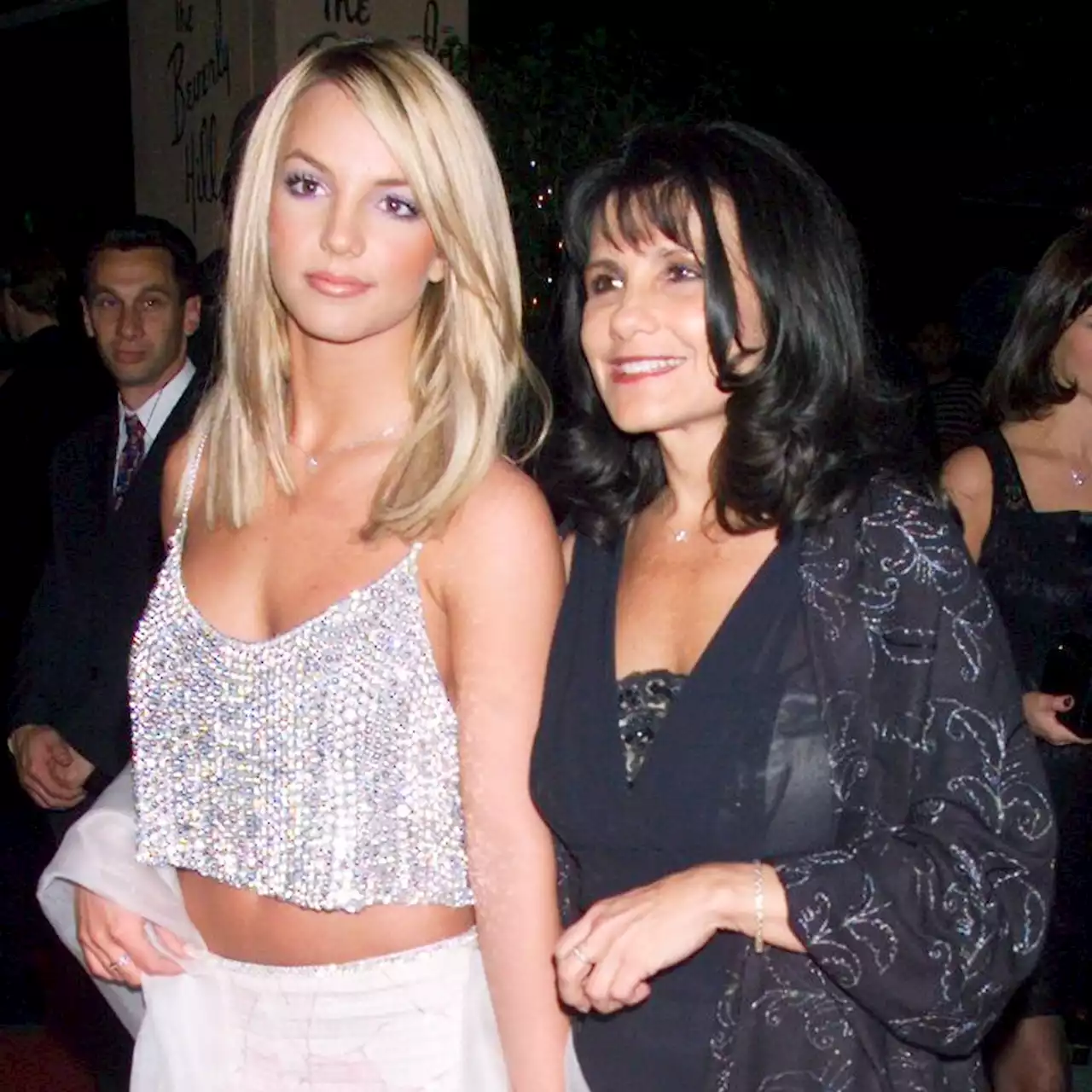 Britney Spears Appears to Reunite With Mom Lynne Spears After Conservatorship Battle - E! Online