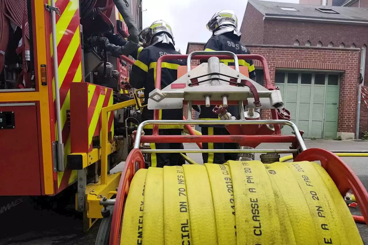 7 véhicules brûlés dans l'incendie d'un garage de l'Aveyron