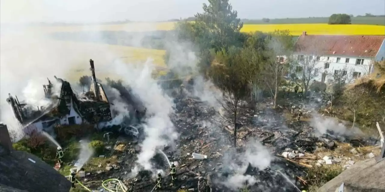 Gasexplosion auf Rügen zerstört mehrere Häuser - Millionenschaden