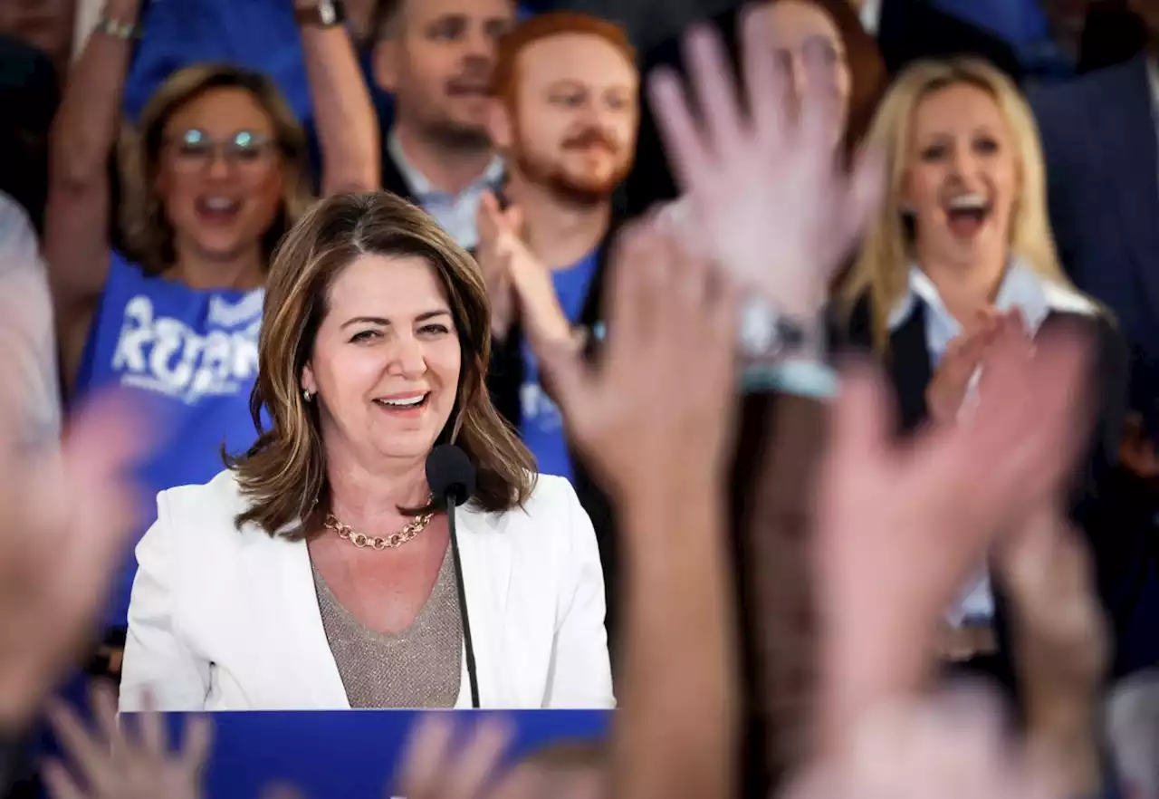 UCP leader warns voters against re-electing Rachel Notley and NDP at Calgary rally