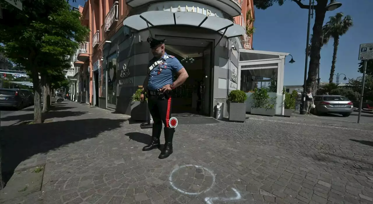 Bimba ferita a Sant'Anastasia, cosa è successo? La lite e poi la sparatoria. Oggi la convalida dell'arresto del 17enne