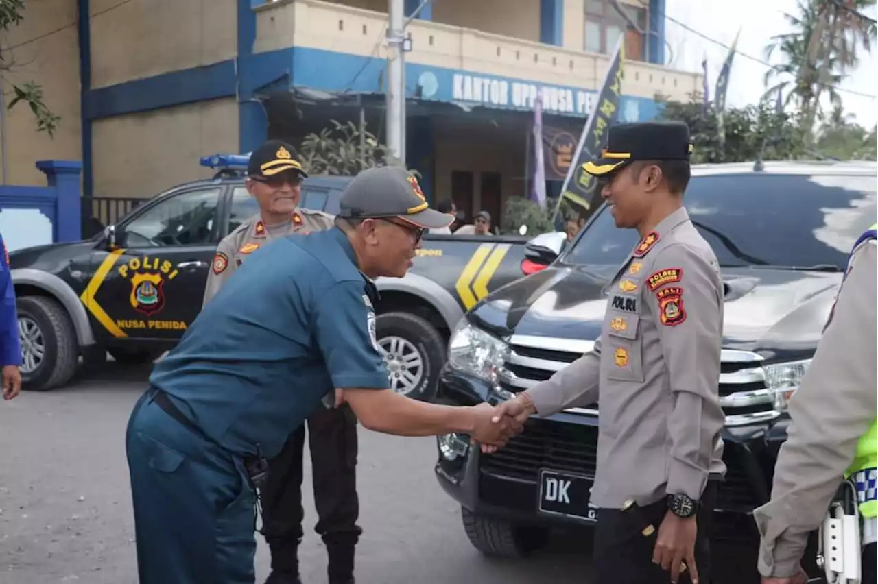 Karena Sering Dikeluhkan Warga, Kapolres Turun ke Lokasi Kemacetan di Pelabuhan Banjar Nyuh