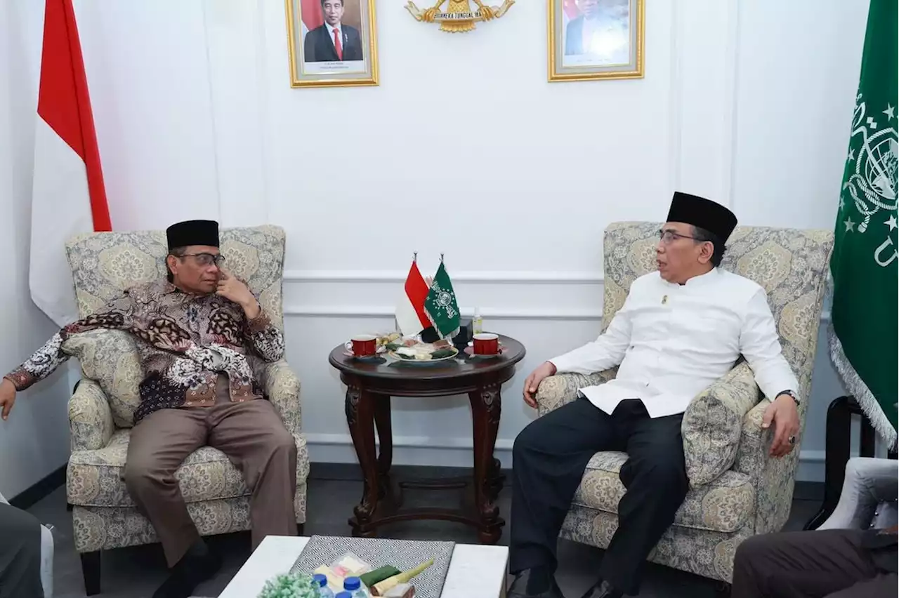 Pak Mahfud Datangi Gus Yahya di PBNU, Bahas Politik Inspiratif