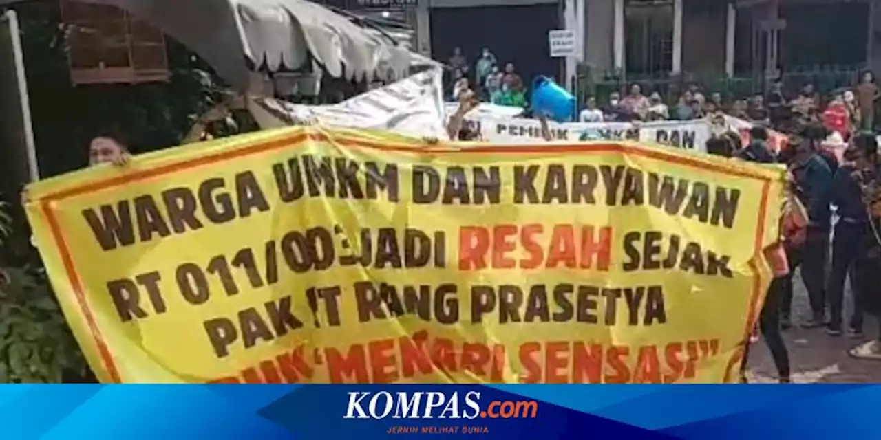 Saat Ketua RT yang Protes Ruko Nakal di Pluit Didemo Warga, Anggota Dewan: “Pak RT Jangan Takut”