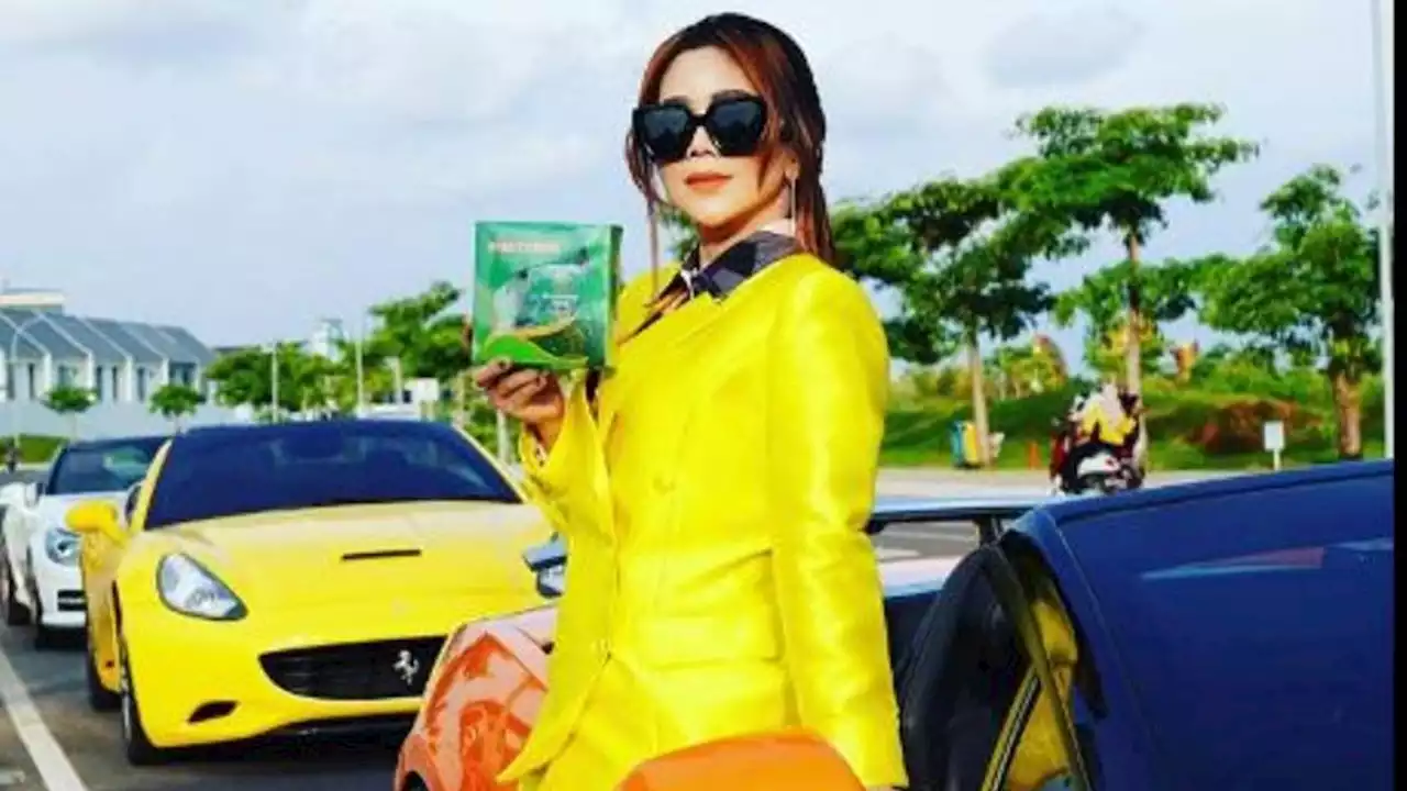 Profil Fenny Frans Istri Sopir Angkot di Makassar yang Viral Ikut Arisan Rp2,5 Miliar