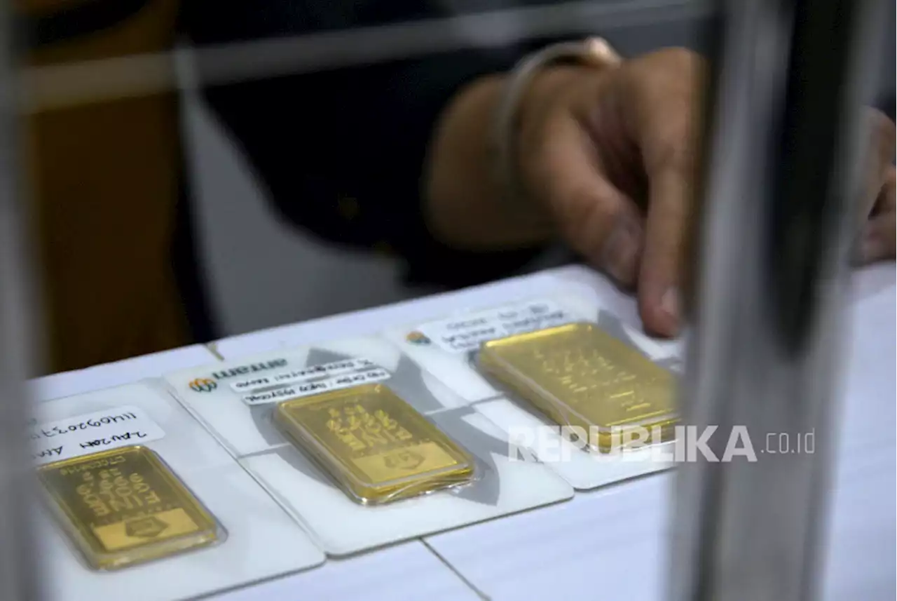 Harga Emas Antam Turun Lagi, Hari Ini Rp 1.043.000 per Gram |Republika Online