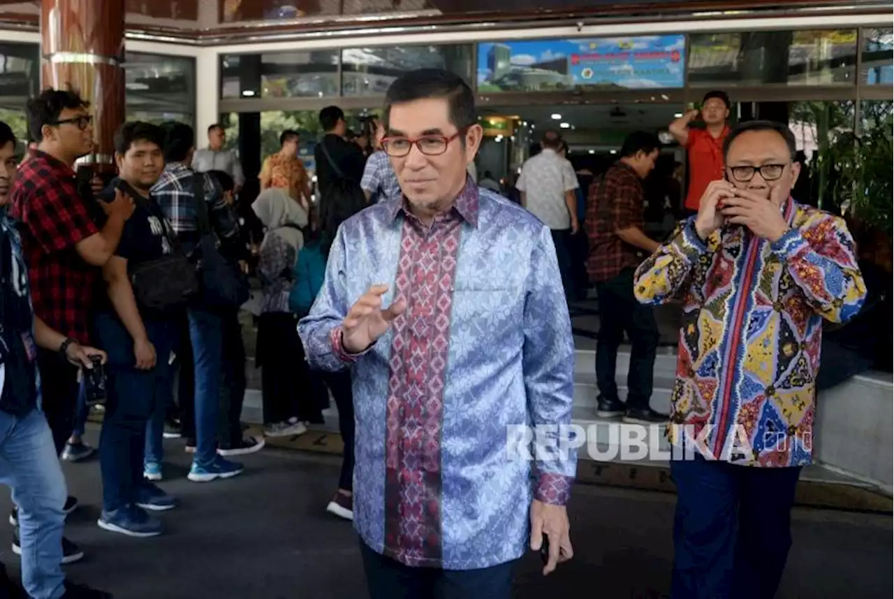 Mantan Ketua MK: Umat Beragama Punya Hak Asasi Menolak LGBT |Republika Online