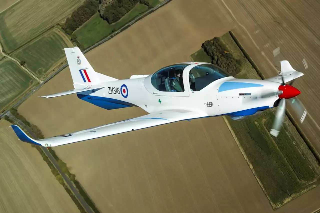 Trainee RAF pilots face year-long wait to start flying lessons due to training 'shambles'