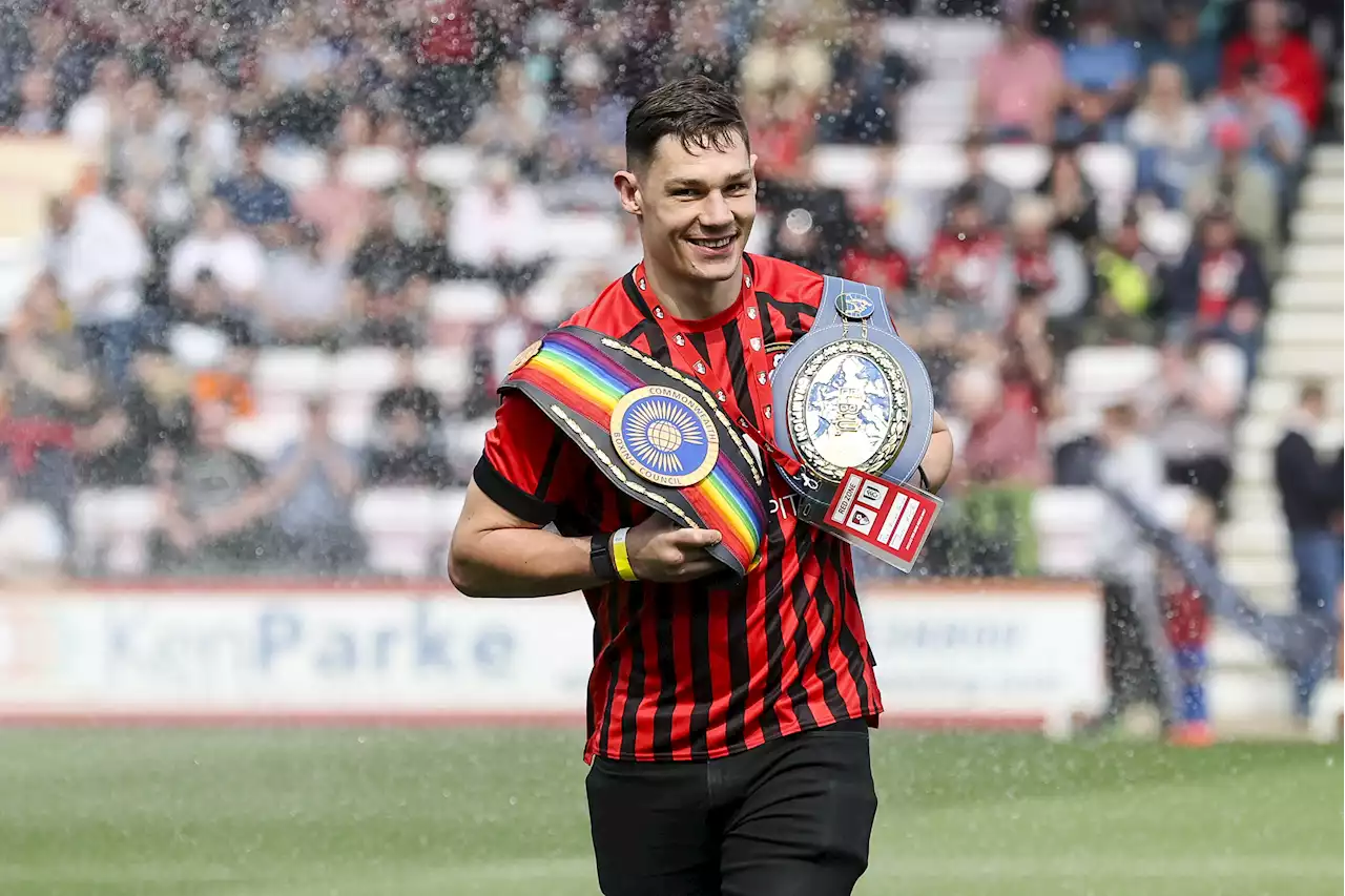 I was Bournemouth ball boy before becoming a professional boxer – now I’m set for world title at the Vitality Stadium