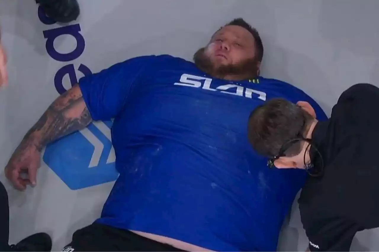 Watch 33 stone Power Slap star get knocked out cold moments after UFC legend Michael Bisping predicted his demise