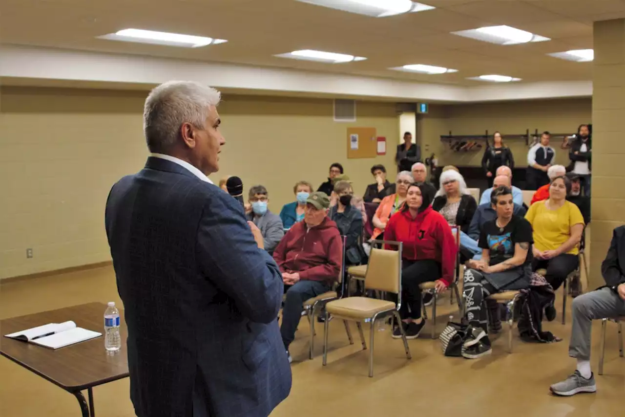 Police chief answers community questions in town hall meeting