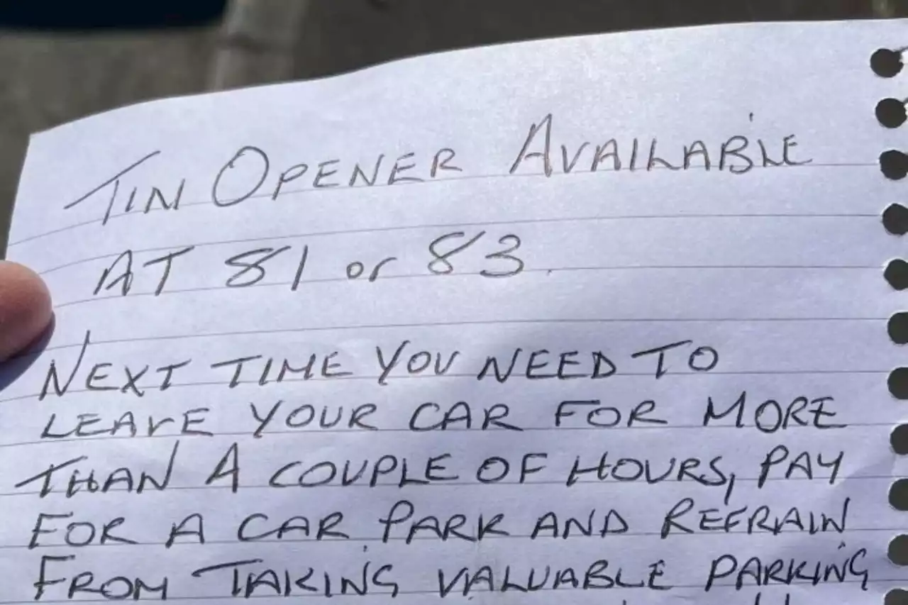 Driver shocked after finding a note in her car for parking in front of a house