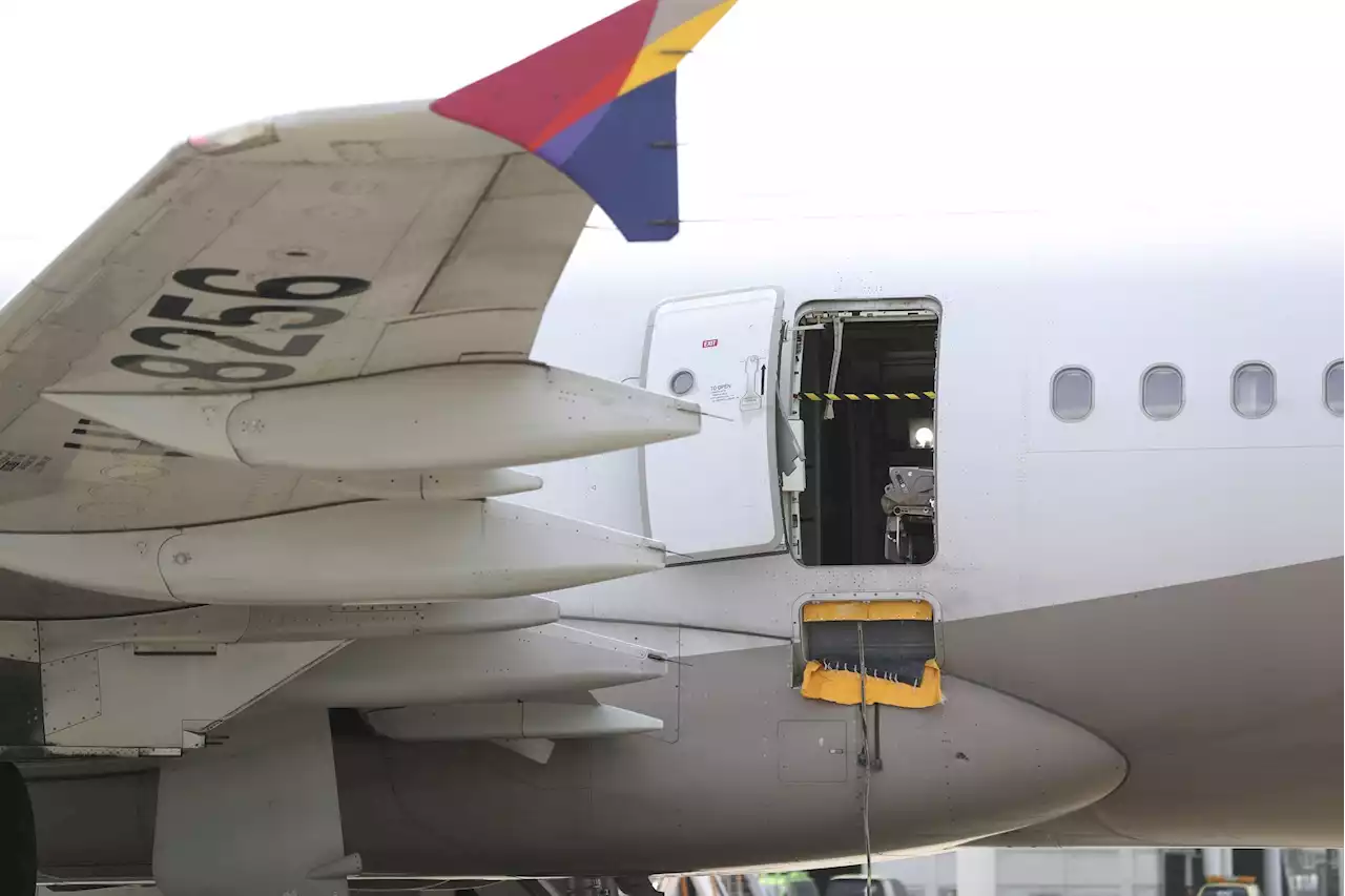 Video shows aftermath of passenger opening exit door during flight in South Korea