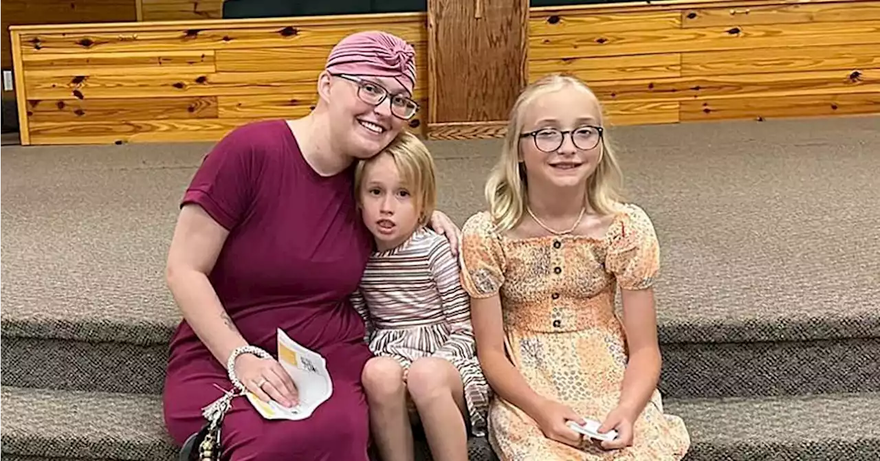 Honey Boo Boo's Sister Anna Attends Daughter's Graduation Amid Cancer Fight