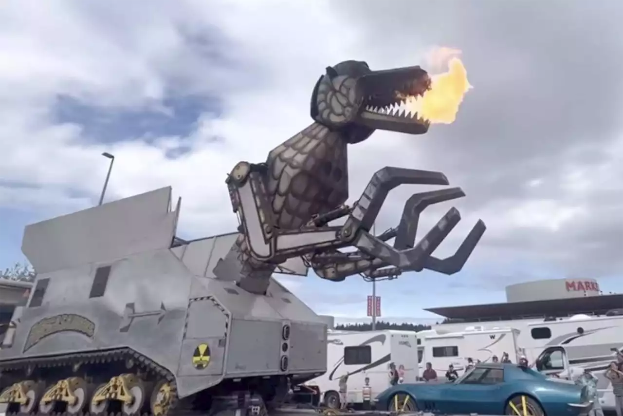 Long BC Ferries line improved by robotic fire-breathing dinosaur