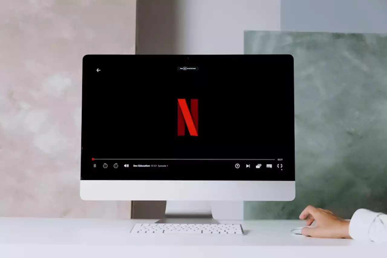 Qué significa el mensaje 'Esta TV no es parte de tu Hogar con Netflix' y qué puedo hacer para solucionarlo