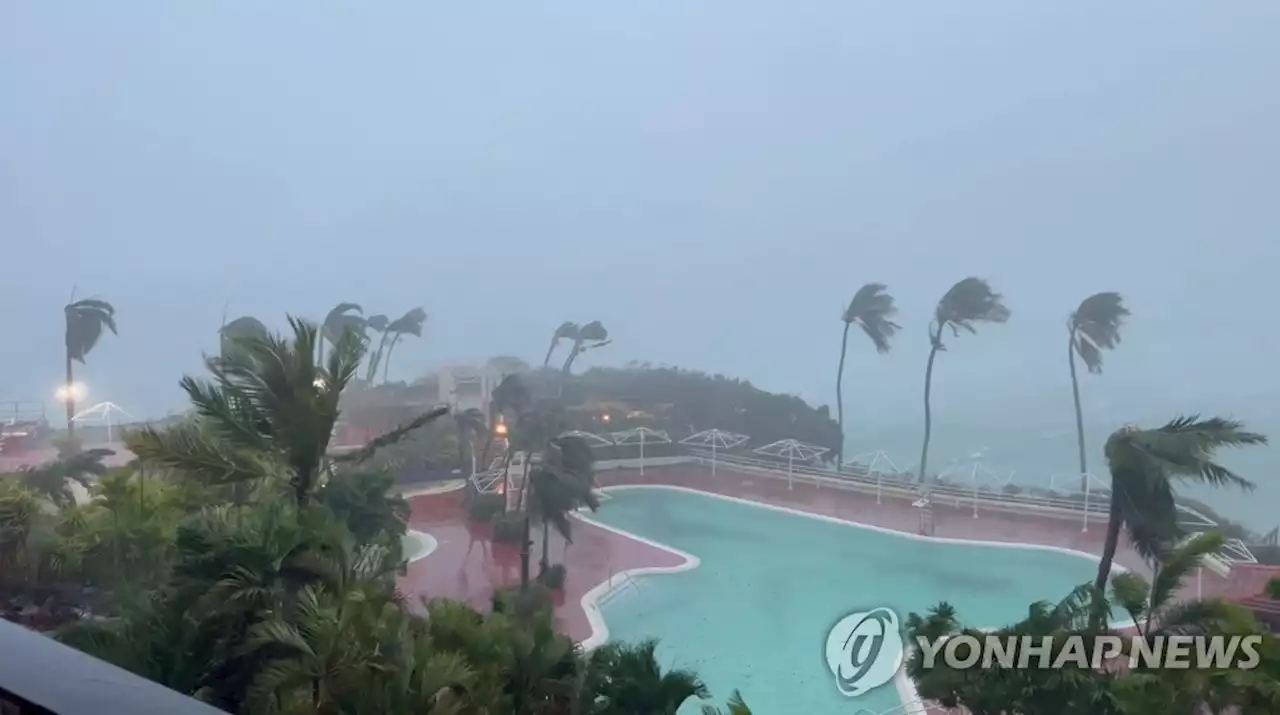 괌 공항 폐쇄 韓관광객 3천200명 발묶여…'6월 1일 후 복구예상' | 연합뉴스