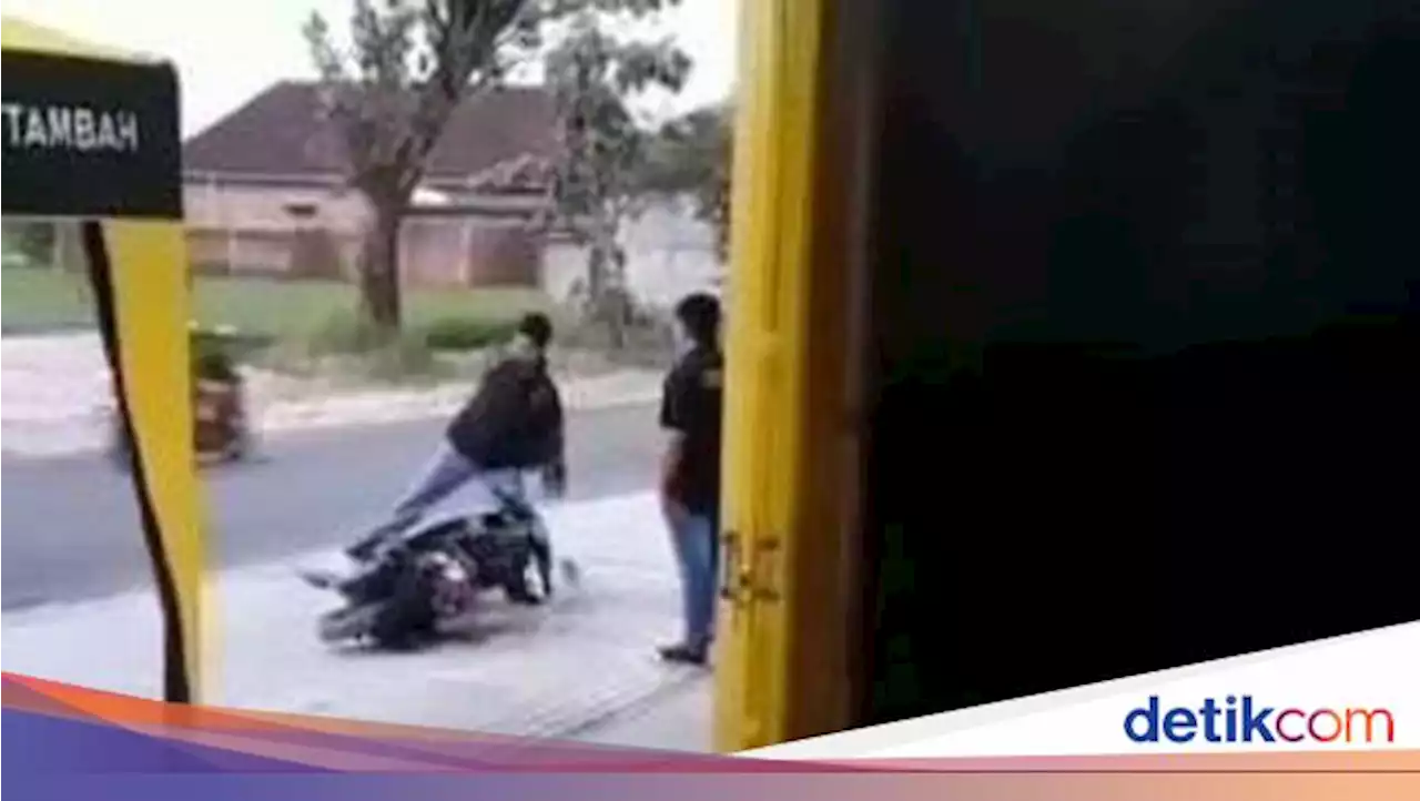 Anak di Magetan Rusak Motor gegara Minta Trail Tapi Dibelikan Matik