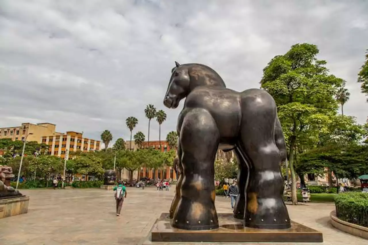 Admiten demanda para reabrir el Parque Lleras y la Plaza Botero en Medellín